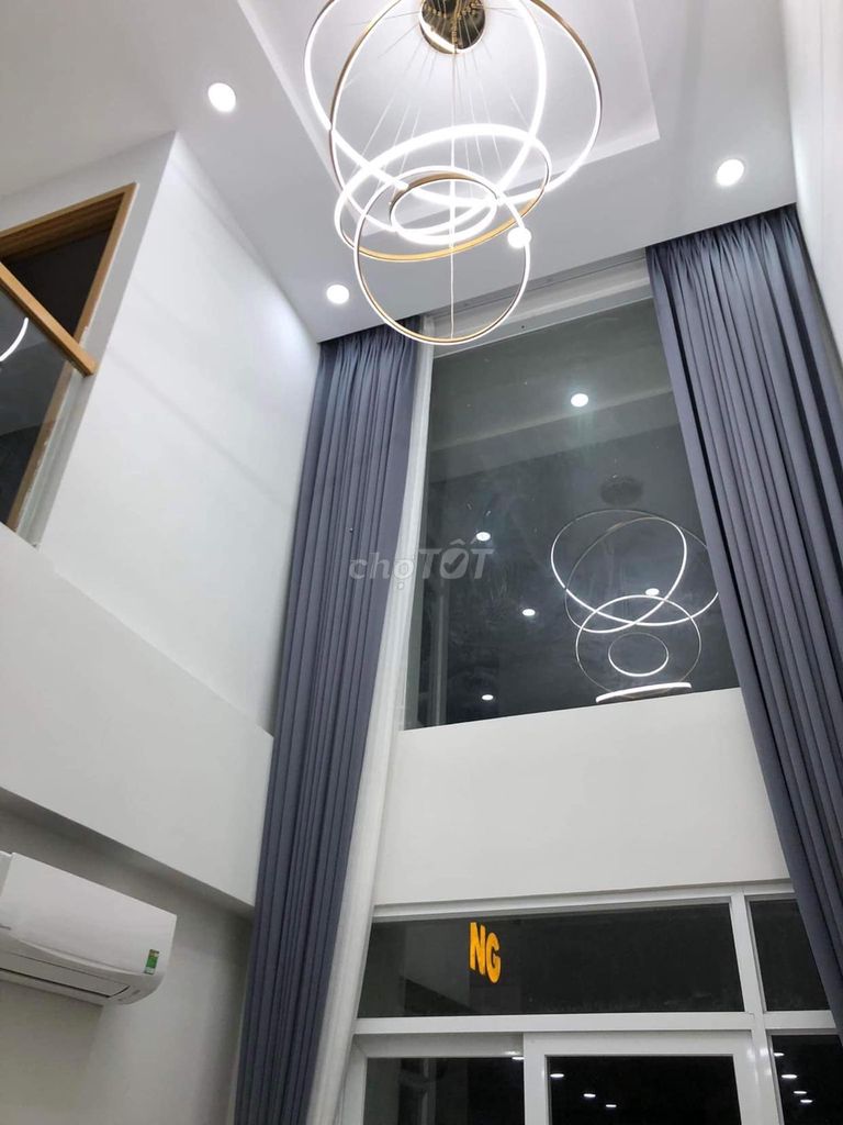 Penhouse duplex Him Lam Phú Đông 120m2, 3PN - 2WC + sân vườn